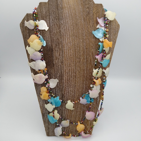 Pastel Dyed Seashell Fish Colorful Multi Strand Seed Bead Necklace 27" Vintage - Picture 2 of 14